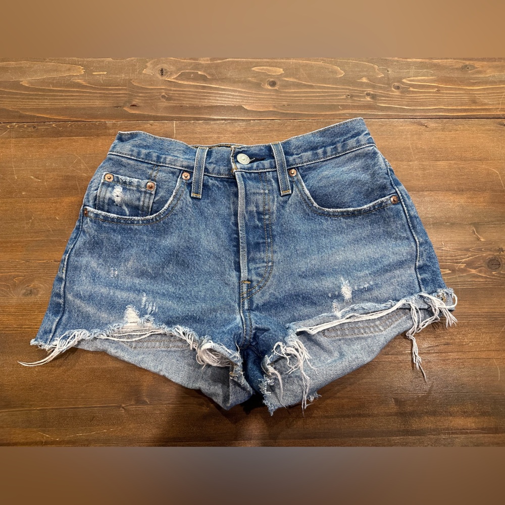 Levi shorts
